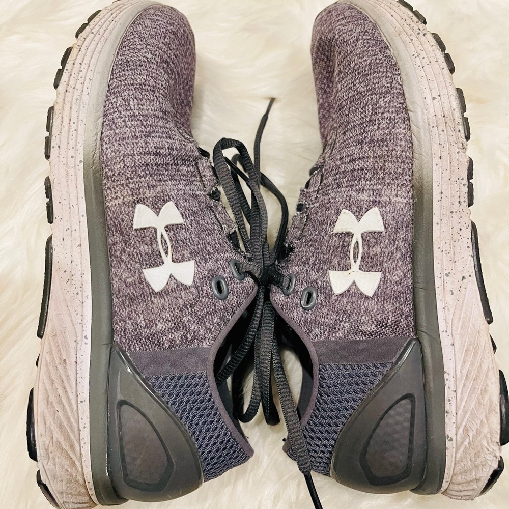 Under Armor size 7 women’s running shoes